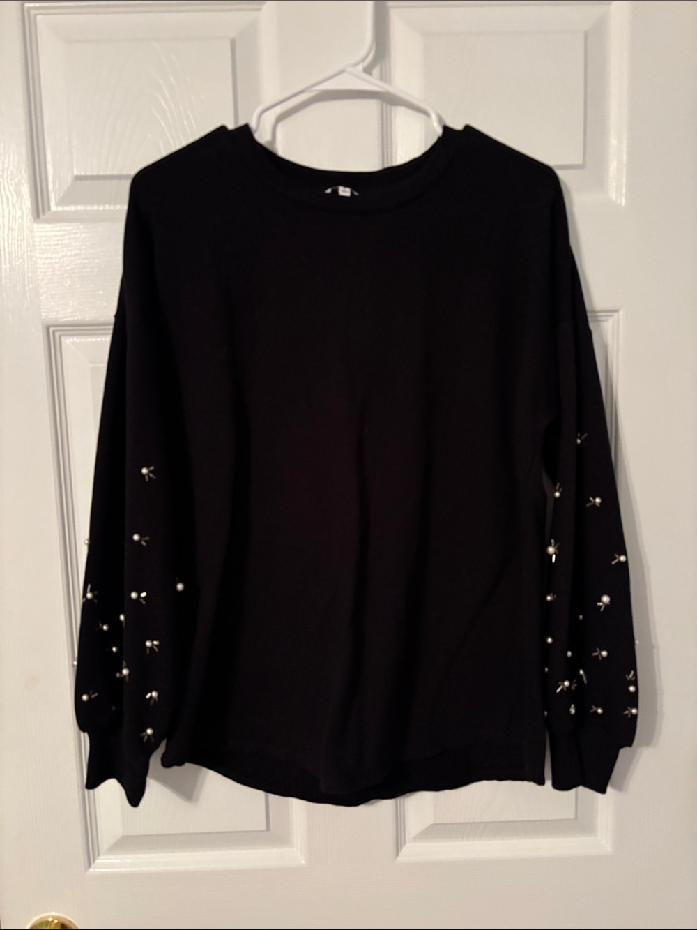 crown & ivy Black Long-Sleeve Top with Pearl Sleeve Accents